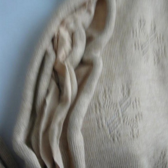 Button-Free Beige Mixed Textured Sweater Jacket - Picture 4 of 4